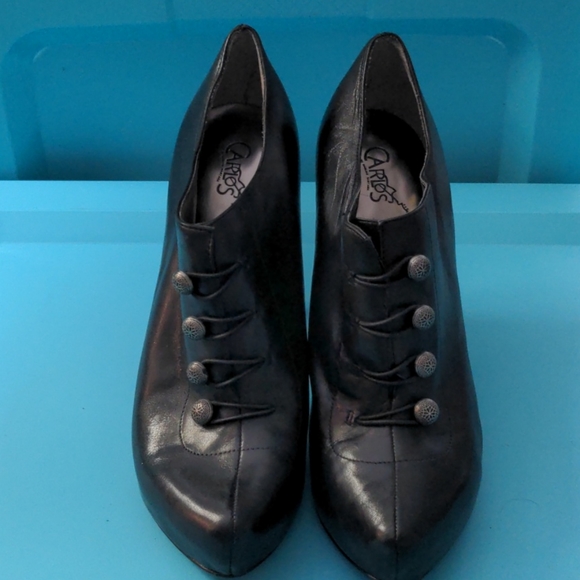 Platform booties - Picture 1 of 4